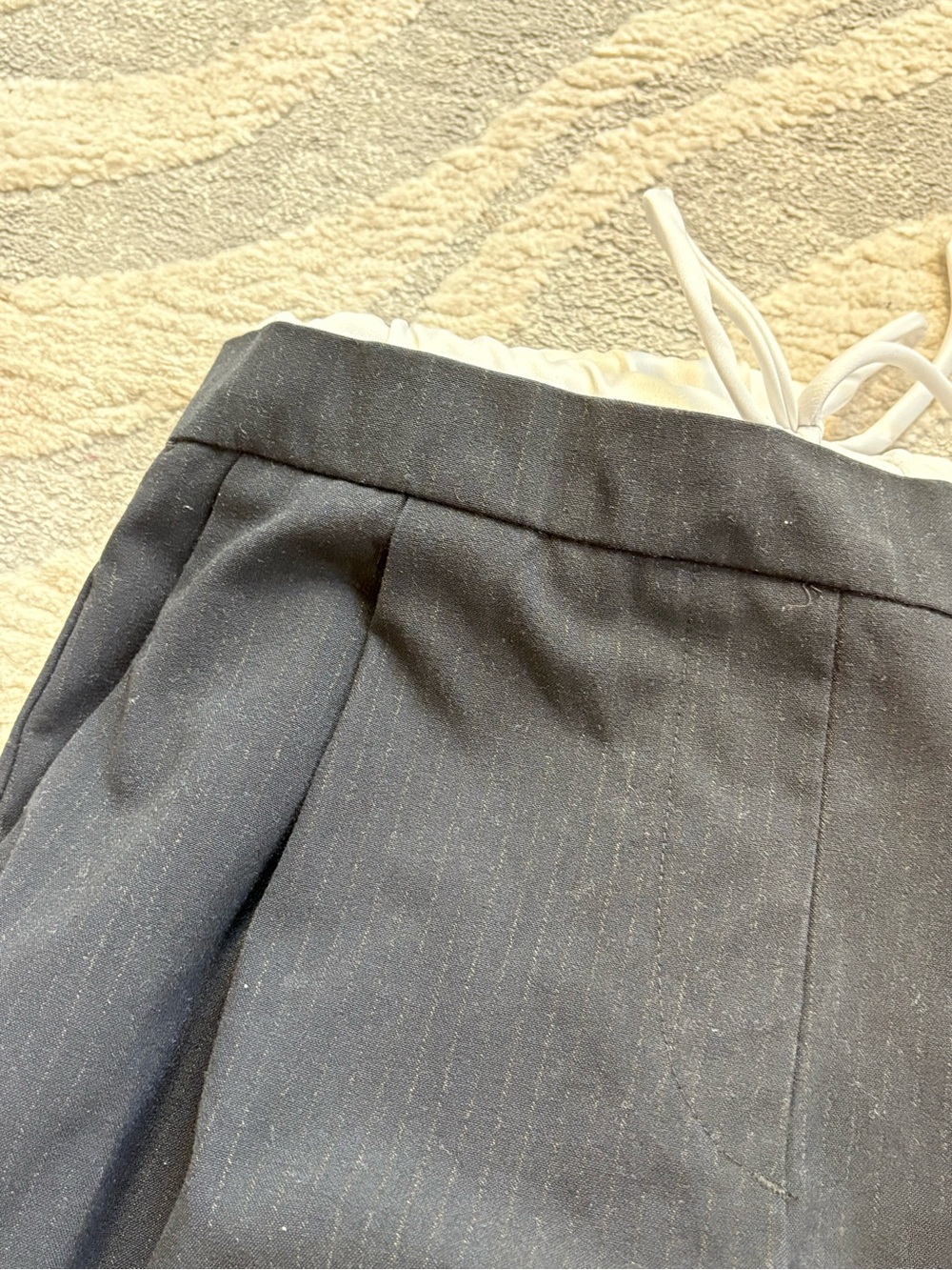 Zara Black Pants with White Satin Waistband - Picture 2 of 4